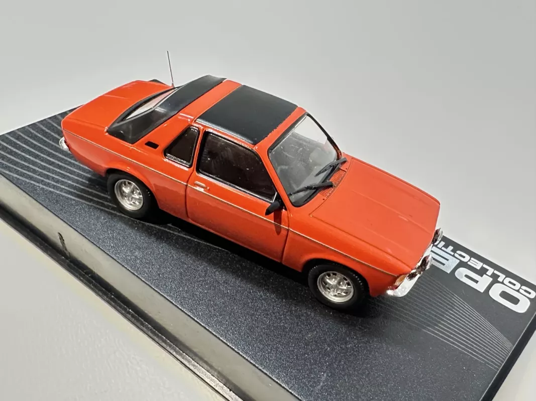 Opel Kadett C Aero 1976-1978 1:43 Eaglemoss - , namai ir interjeras 6