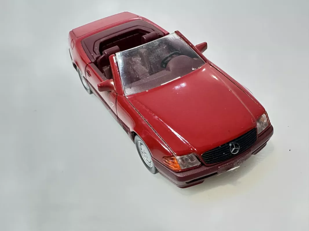 Mercedes-Benz SL Class raudonas 1:43 Schabak Germany - , namai ir interjeras 6