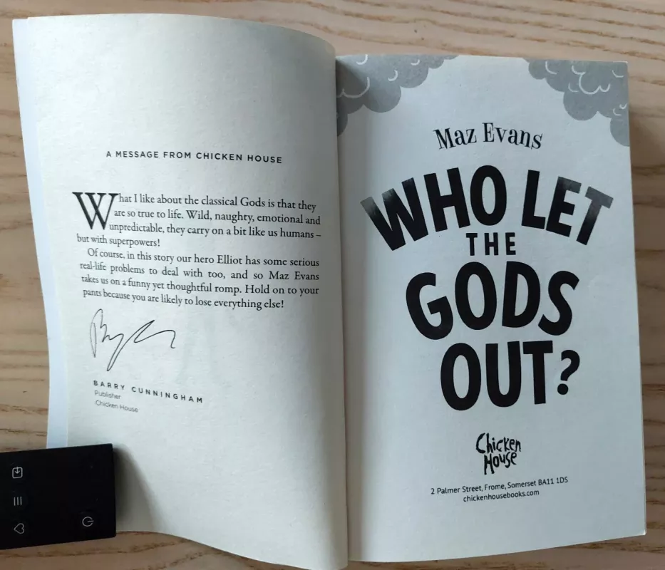 2 Books Set: Who Let the Gods Out, Simply the Quest - Maz Evans, knyga 5