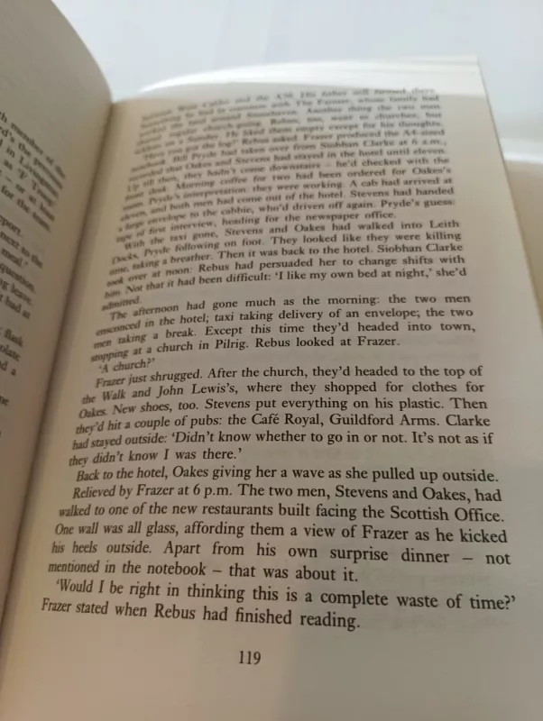 Dead Souls - Ian Rankin, knyga 4