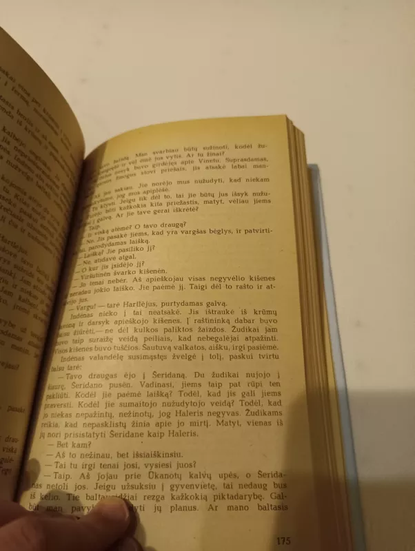 Sidabro ežero turtai - Karlas Majus, knyga 4