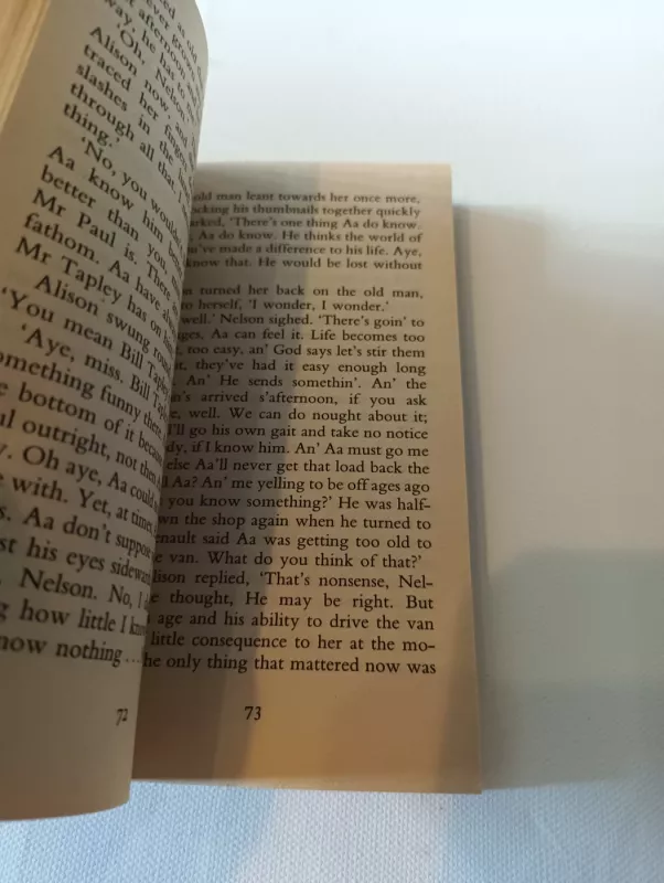 The Lady on my Left - Catherine Cookson, knyga 3