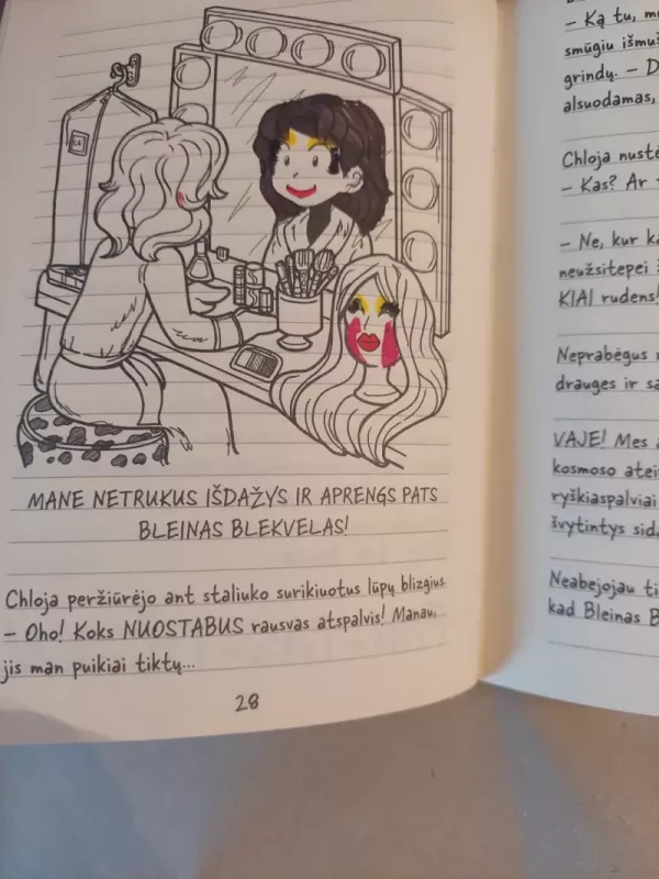 Prietrankos dienoraštis. Ne itin puikios TV žvaigždės istorija - Rachel Renée Russell, knyga 3