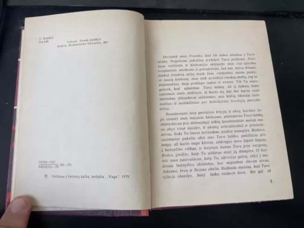 Velniai - Tadeušas Novakas, knyga 4