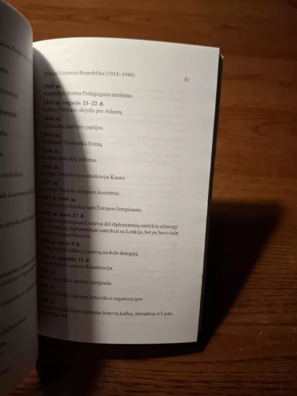 LIetuva ir pasaulis (datos ir įvykiai) - Agnė Iešmantaitė, knyga 5