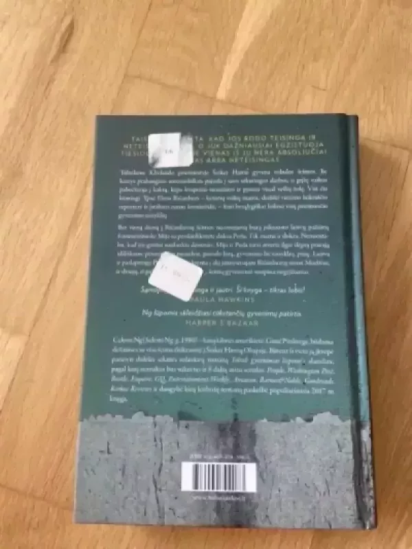 Tobuli gyvenimai liepsnoja skaisčiau - Celeste Ng, knyga 4