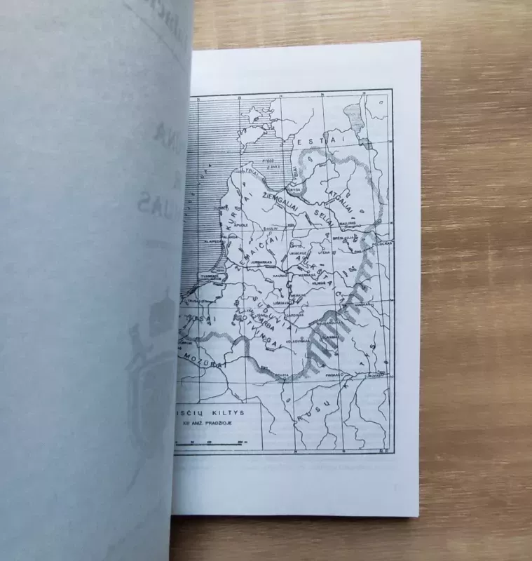 Karūna ir kraujas: istorinis romanas - Vytautas Talačka, knyga 4