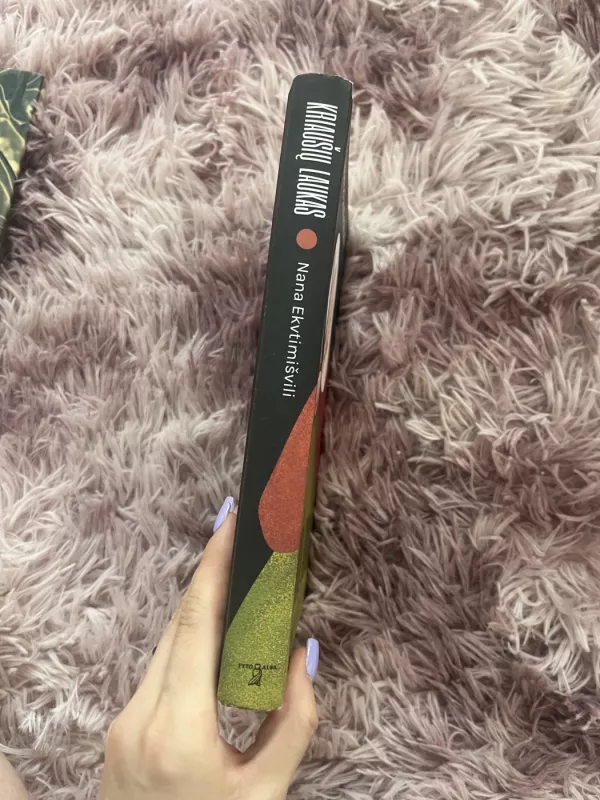 Kriaušių laukas - Nana Ekvtimišvili, knyga 3