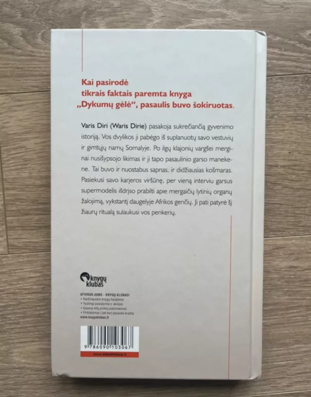 Dykumų gėlė - Waris Dirie, knyga 3