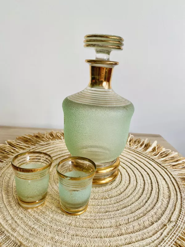 Indas gėrimui su dviem stikliukais - , namai ir interjeras 3