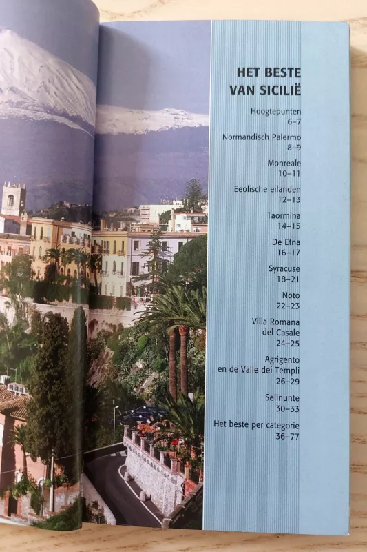 Capitool Compact - Sicilië/ Sicilija, Kelionių vadovas olandų kalba - Elaine Trigiani, knyga 5