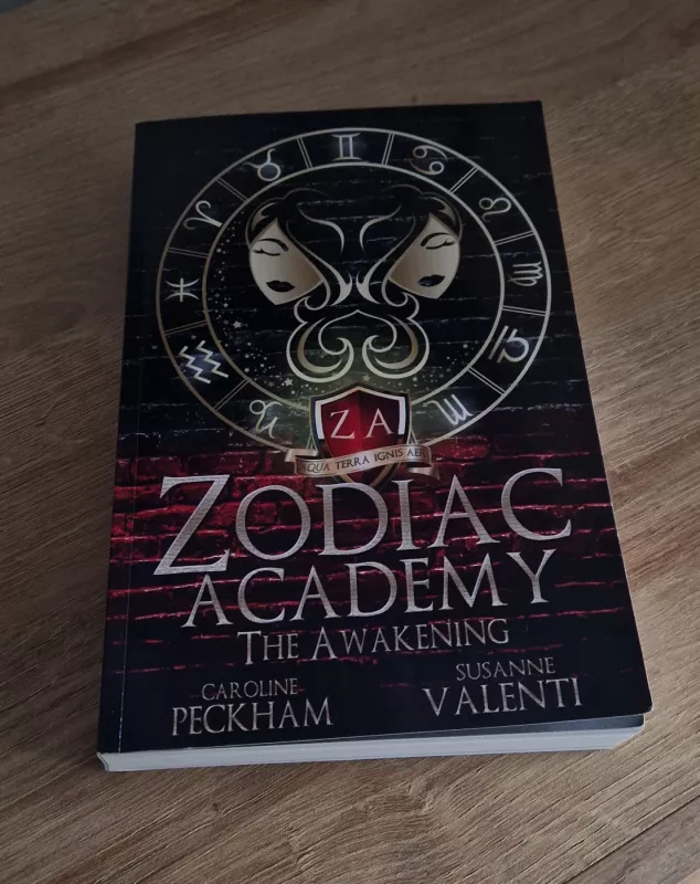 Zodiac academy the awakening - Caroline peckham, knyga 2