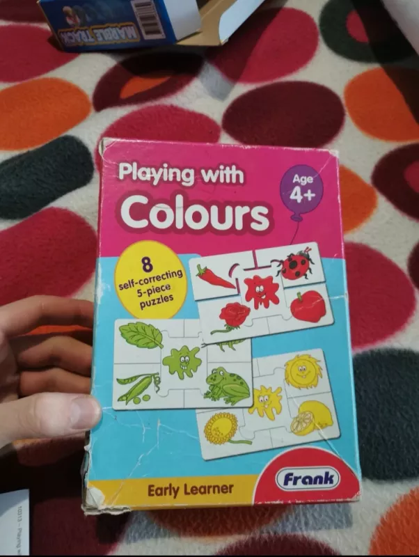 Playing with Colours - , stalo žaidimas 2