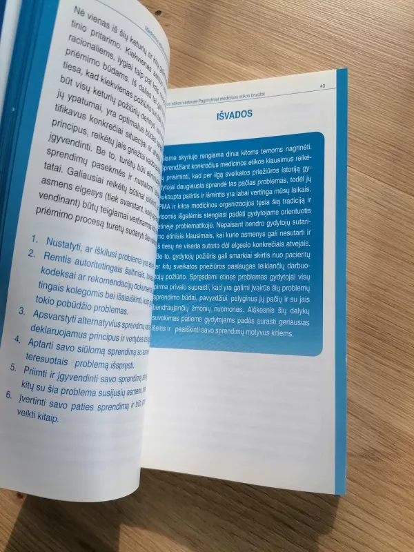 Medicinos etikos vadovas - Autorių Kolektyvas, knyga 6