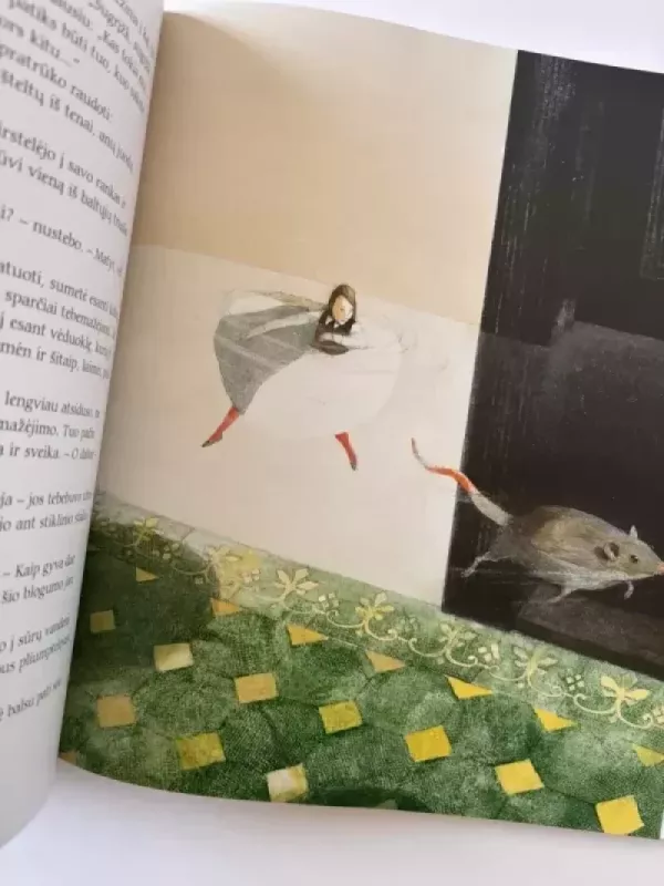 Alisa Stebuklų šalyje - Luisas Kerolis, knyga 4