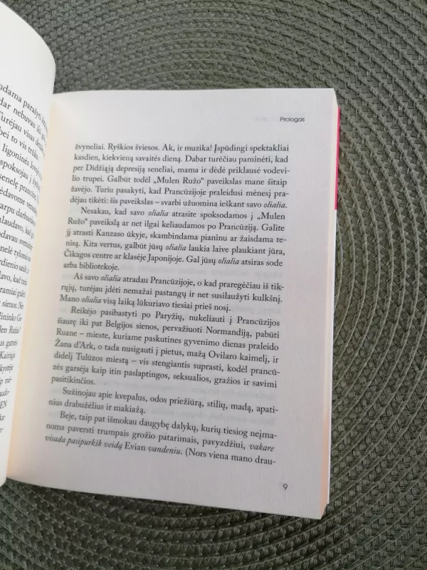 Olialia.Prancūzių paslaptys: kaip jaustis gražiai kiekvieną dieną - Jamie Cat Callan, knyga 3