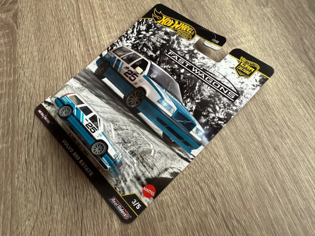 Volvo 850 Estate Hot Wheels Premium - , namai ir interjeras 4
