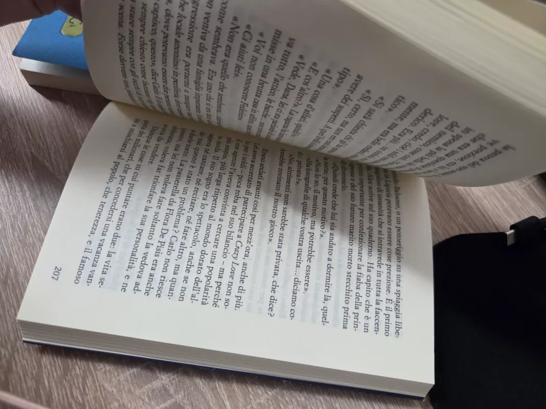 Una Piccola Questione di Cuore - Alessandro Robecchi, knyga 3