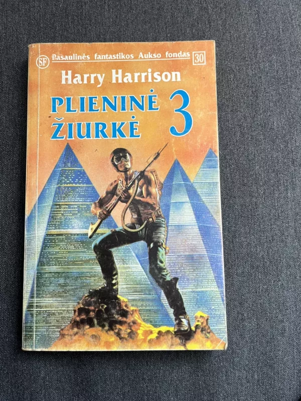 Plieninė žiurkė 3 - Harry Harrison, knyga 2