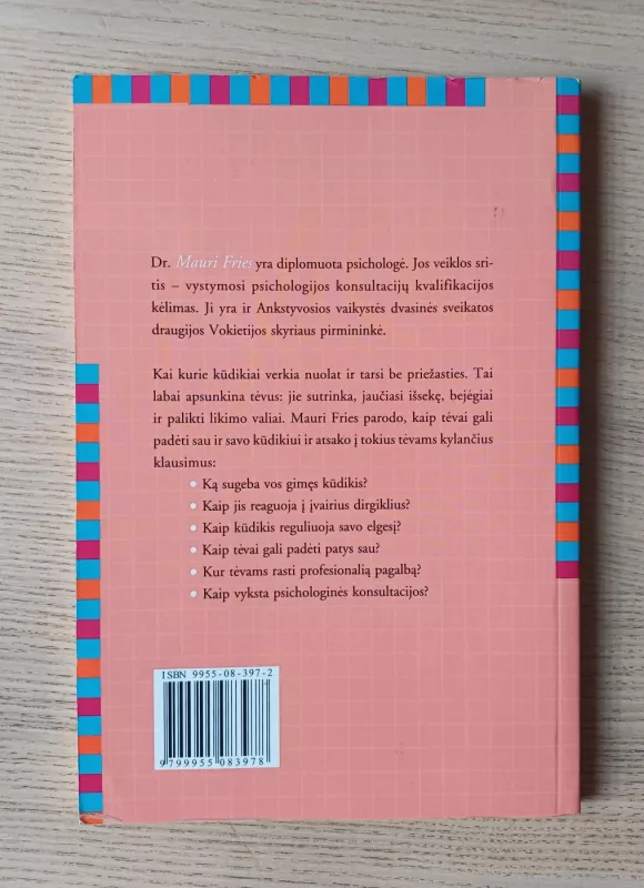 Mūsų kūdikis verkia dieną naktį - Mauri Fires, knyga 3