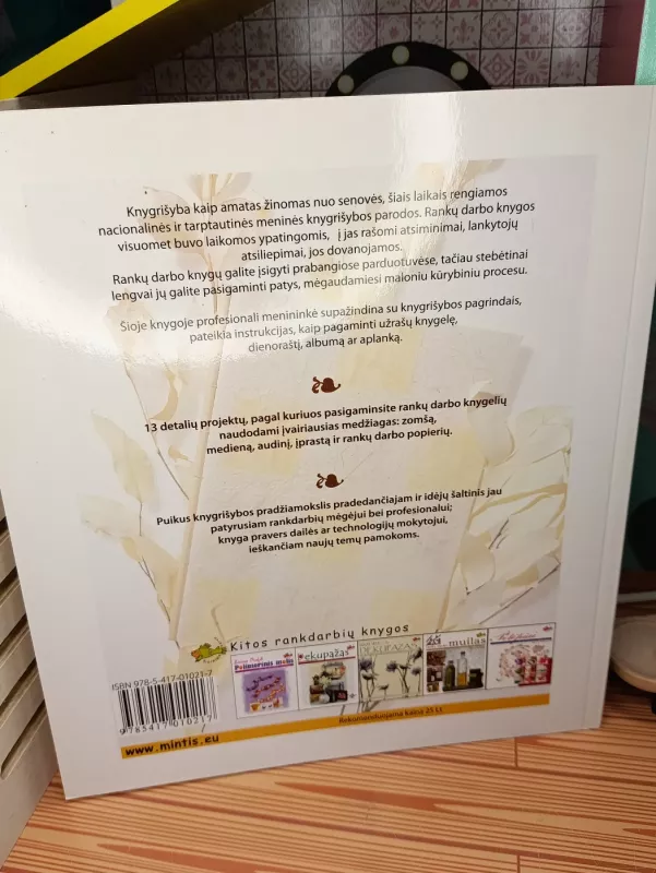 Rankų darbo knygos - Angela James, knyga 5