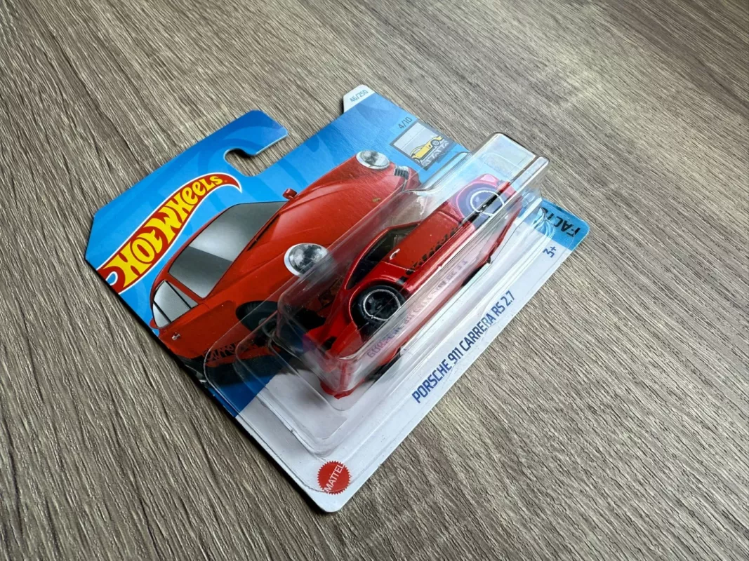 Porsche 911 Carrera RS 2.7 Hot Wheels - , namai ir interjeras 3