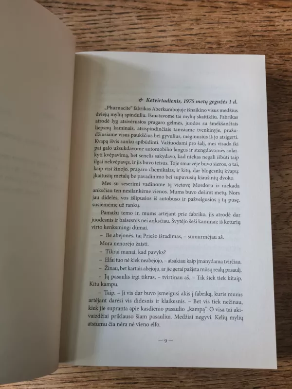 Tarp kitų - Jo Walton, knyga 3