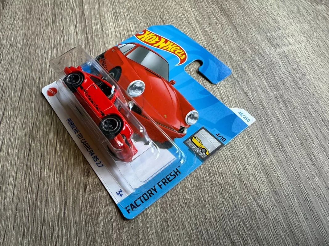 Porsche 911 Carrera RS 2.7 Hot Wheels - , namai ir interjeras 4