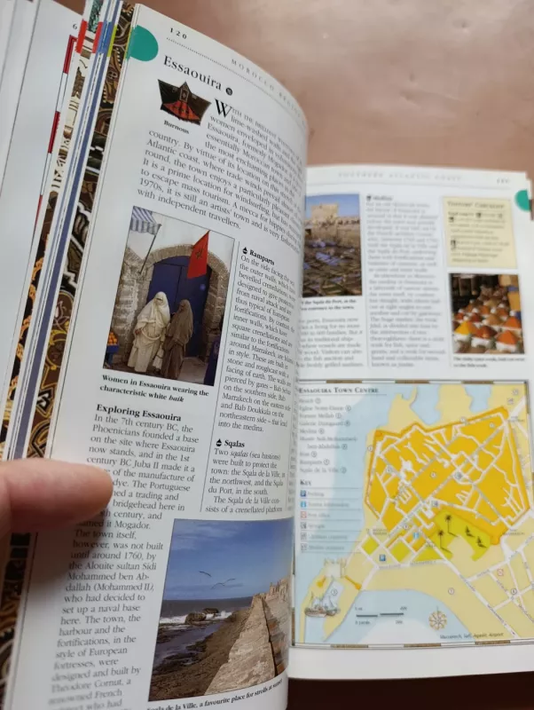 DK Eyewitness travel guide Morocco - Autorių grupė, knyga 6