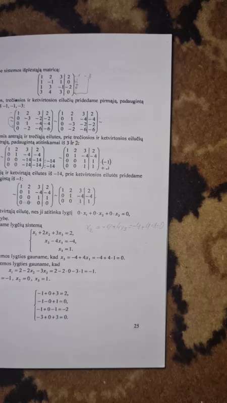 Tiesinė algebra ir diferencialinis skaičiavimas. Uždavinių rinkinys su sprendimais - Irena Matiukienė, Aldona Pekarskienė Vilė Sabatauskienė, knyga 4
