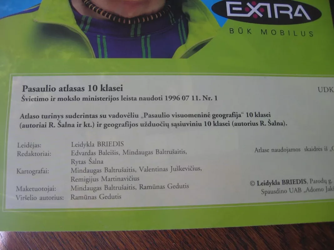 Pasaulio atlasas 10 klasei - ivairus, knyga 3