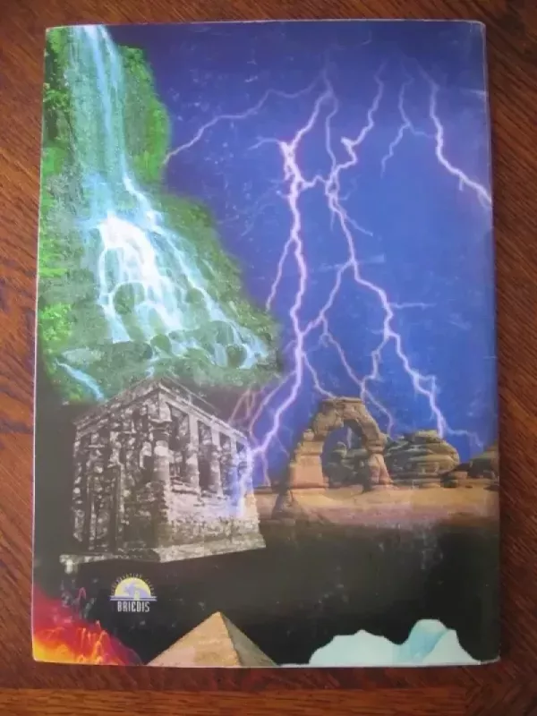 Pasaulio atlasas VI klasei - Karolis Mickevičius, knyga 4