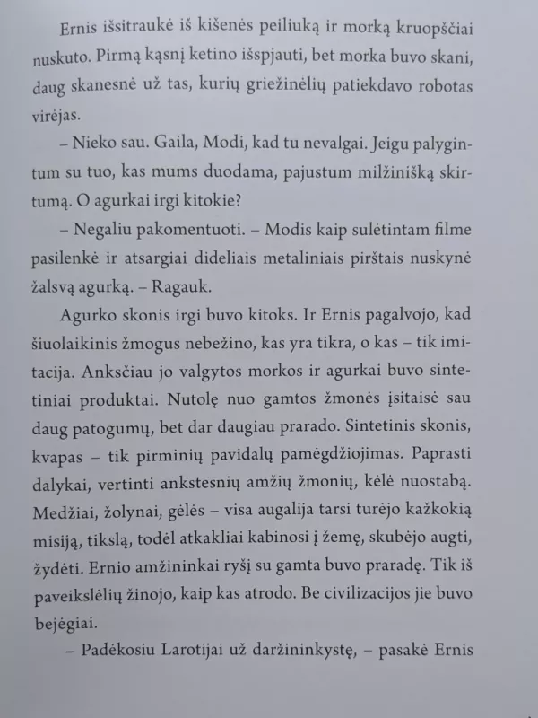 Robotų sala - Nijolė Drungilaitė, knyga 4