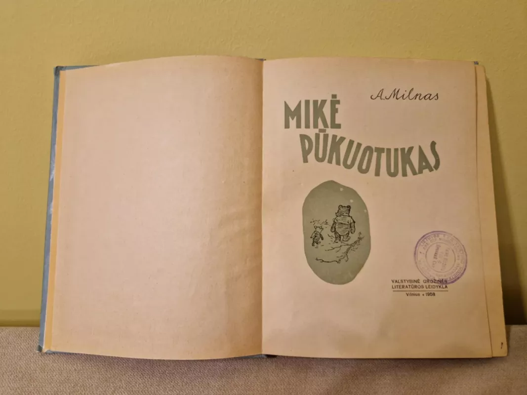 Mikė Pukuotukas - A. A. Milne, knyga 4