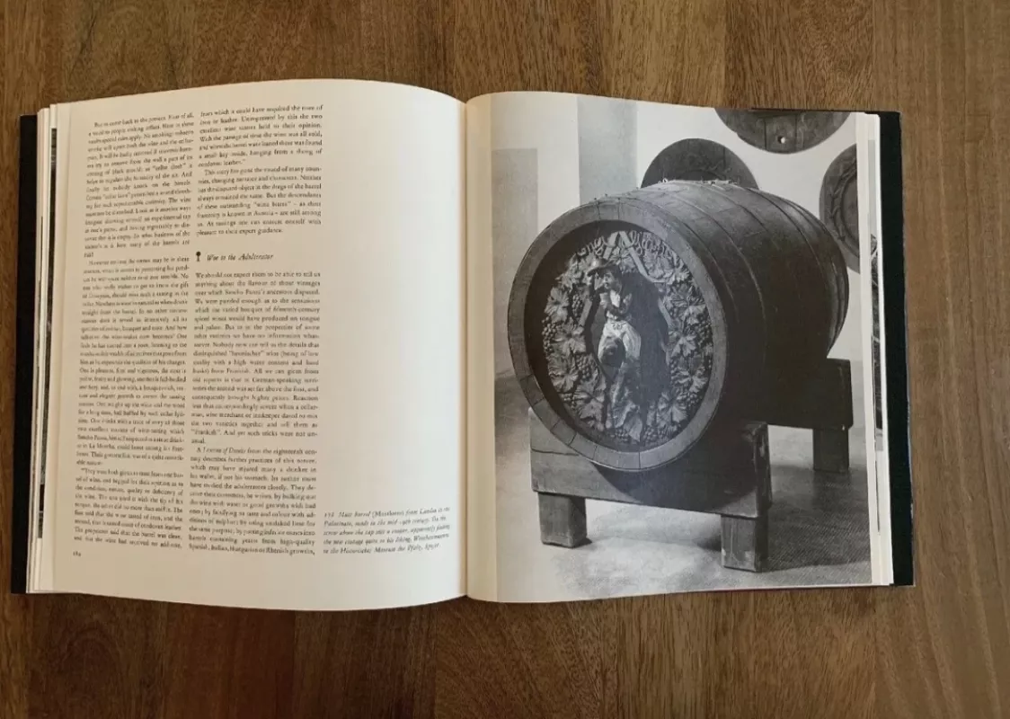 Rudolf Weinhold Vivat Bacchus: A history of the vine and its wine - Weinhold, Rudolf, knyga 5