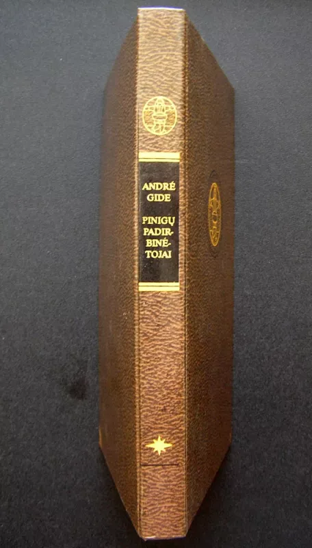 Pinigų padirbinėtojai - Andre Gide, knyga 5