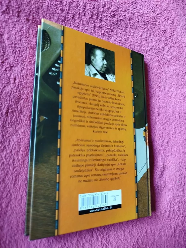 Keturi saulėlydžiai - Mika Valtari, knyga 4