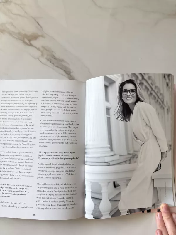 Moterys. 12 įkvepiančių istorijų - Aušra Prasauskaitė, knyga 4