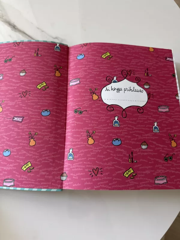 Panelės knyga - Kaz Cooke, knyga 3