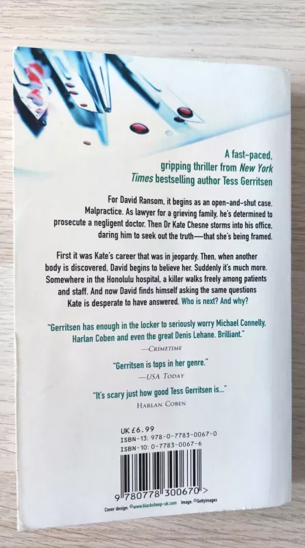 Under the Knife Paperback - Tess Gerritsen, knyga 6