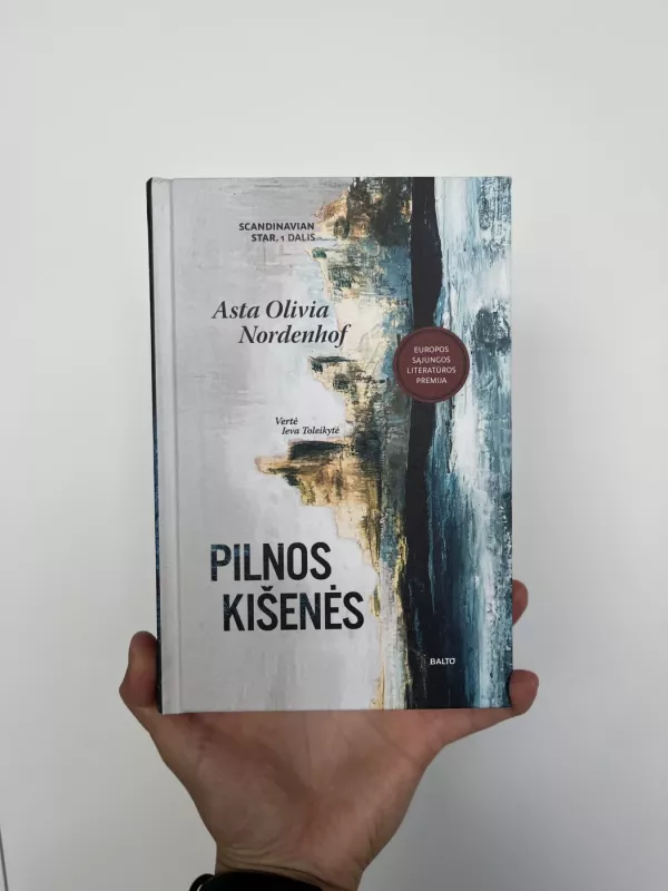 Pilnos kišenės - Asta Olivia Nordenhof, knyga 2