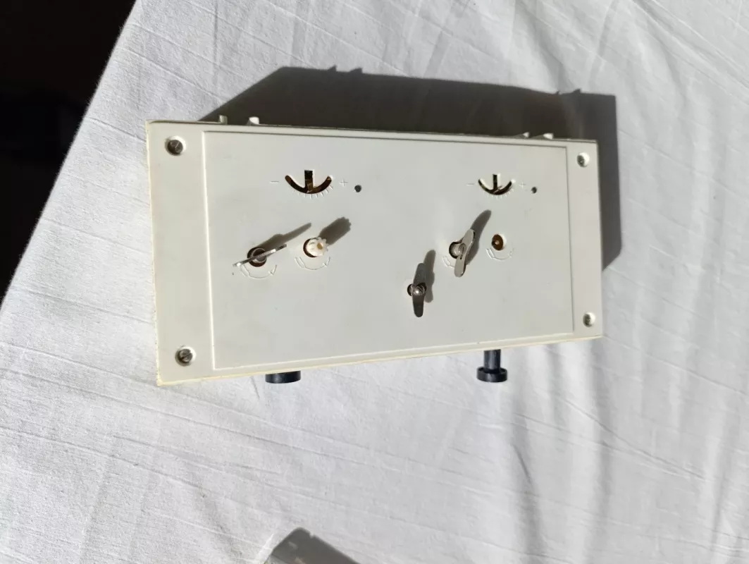 Šachmatų laikrodis - , namai ir interjeras 2