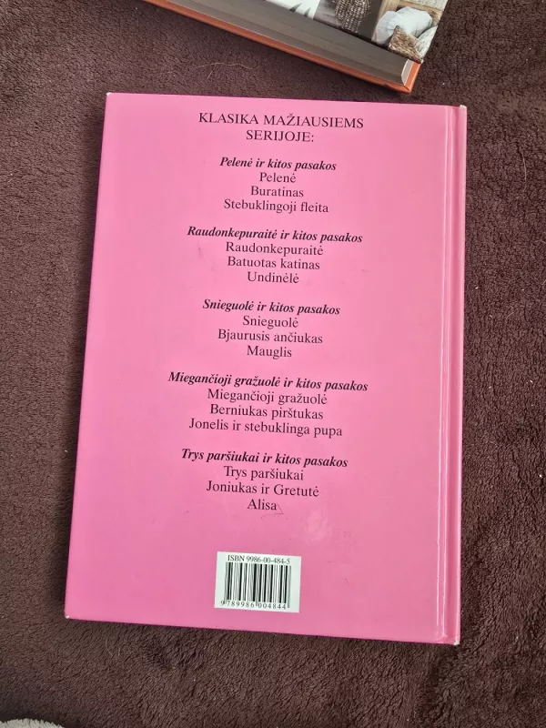 Pelenė ir kitos pasakos - Carlos Busquets, knyga 4