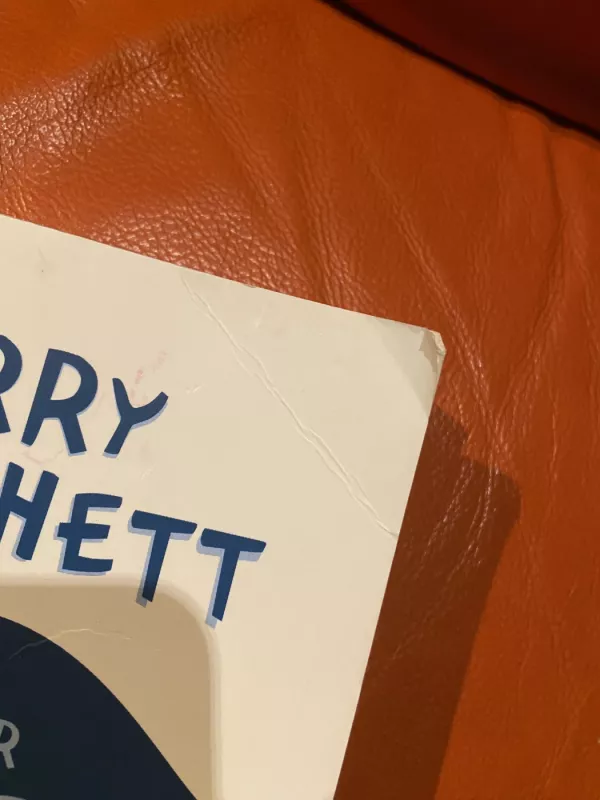 Trilogija. Tik tu gali išgelbėti žmonija. Džonis ir mirusieji. Džonis ir bomba. - Terry Pratchett, knyga 2