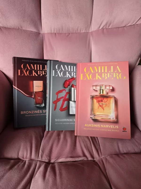 Serija Auksinis narvelis. Auksinis narvelis; Sidabriniai sparnai; Bronzinės svajos - Camillos Läckberg, knyga 2