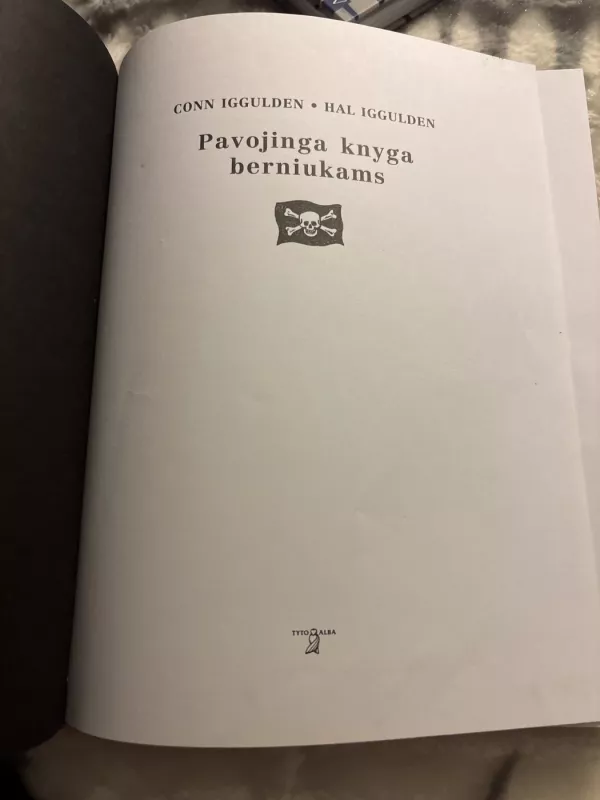 Pavojinga knyga berniukams. - Autorių Kolektyvas, knyga 5