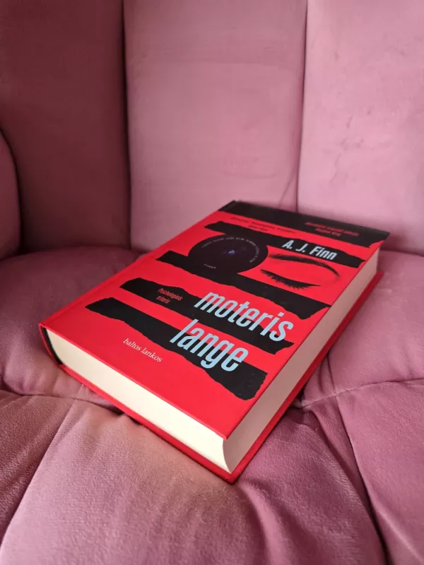 Moteris lange - A. J. Finn, knyga 3