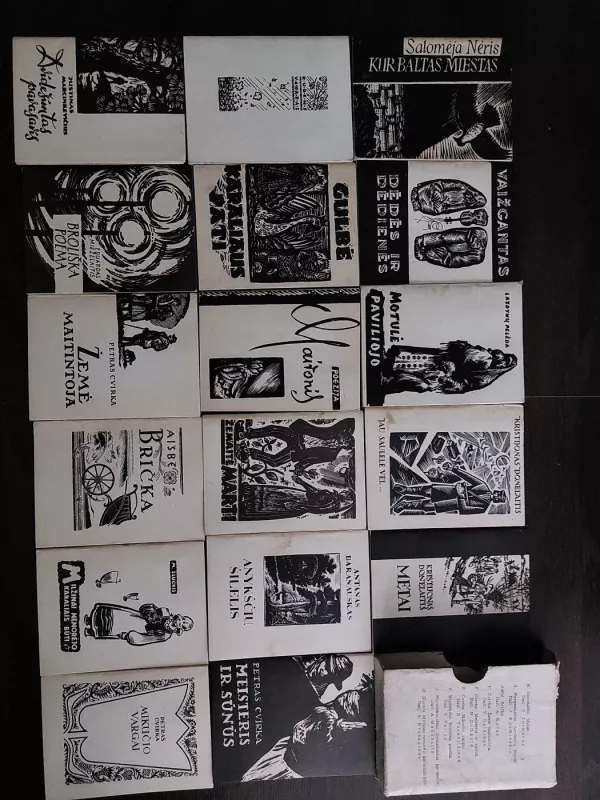 Mažo formato lietuvių klasikos kūrinių rinkinys 17 vnt. - Autorių kolektyvas (įvairūs), knyga 2