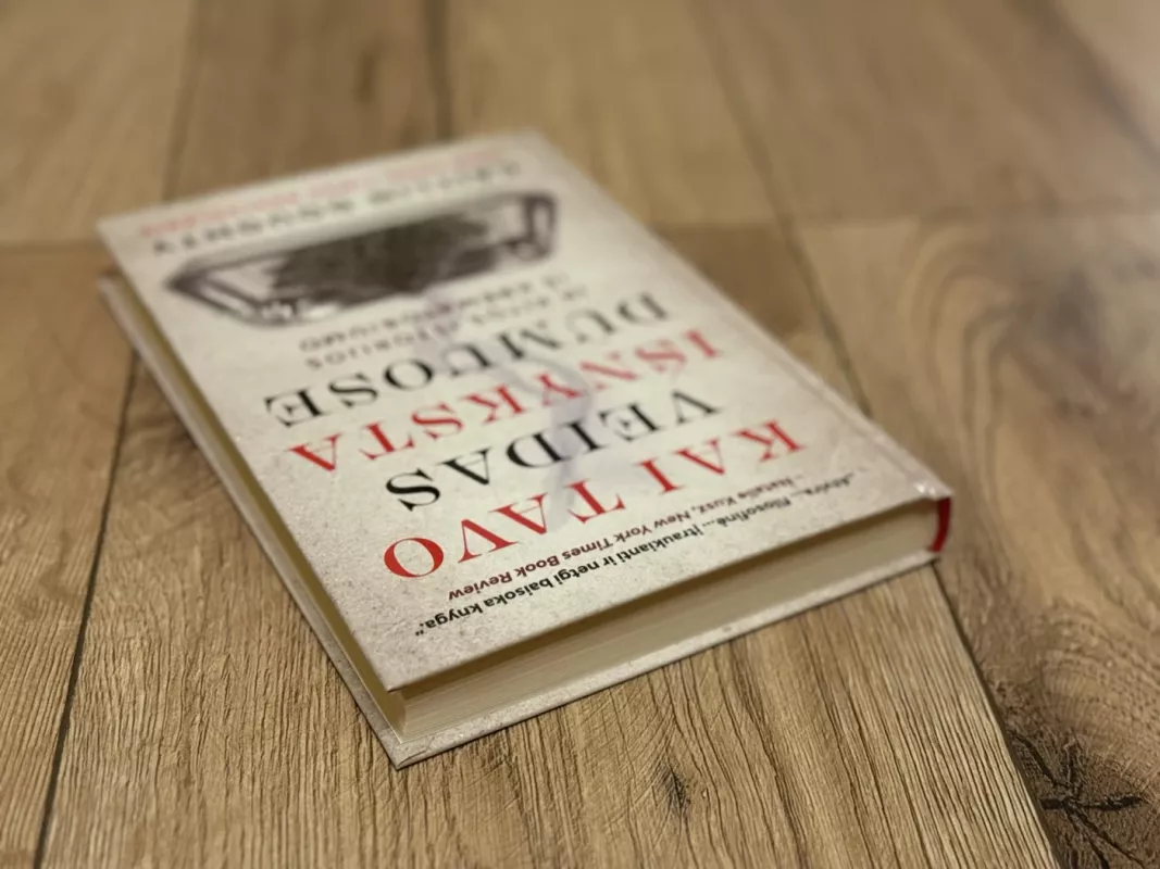 Kai tavo veidas išnyksta dūmuose. Ir kitos istorijos iš krematoriumo - Natalie Kusz, knyga 6