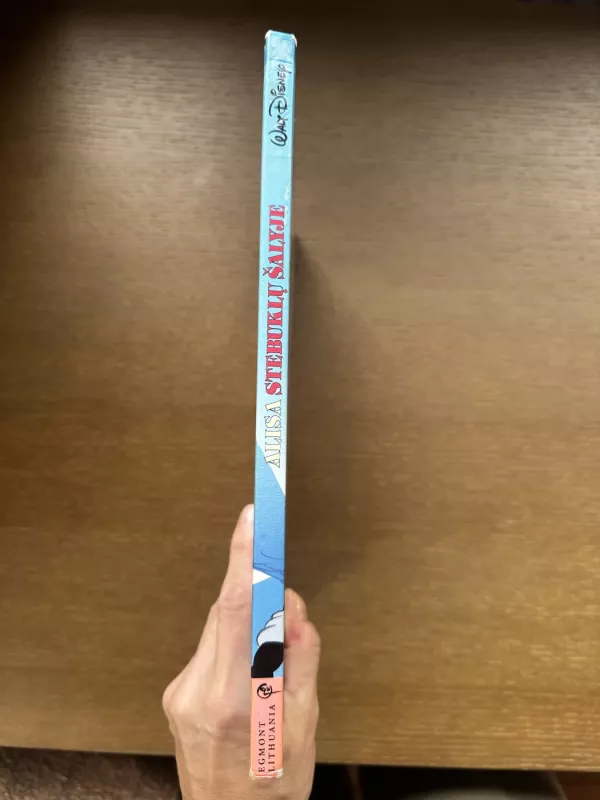 Alisa Stebuklų šalyje (Walt Disney klasika) - Lewiso Carrollo, knyga 5